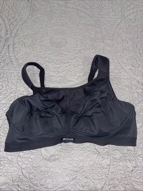 *3 for $10* Shock Absorber Sports Bra 38D